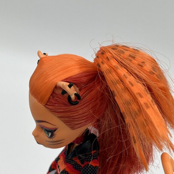 Monster High Toralei Stripes Power Ghouls Cat Tastrophe Doll G1 Target Exclusive - Picture 7 of 11